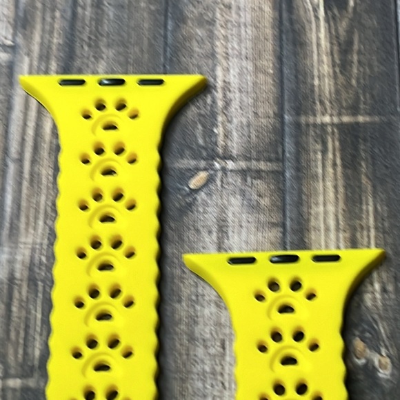 5for$10 Yellow Ruffled Pet Paw 42mm/44mm Apple Watchband Accessories NWT - Picture 2 of 4